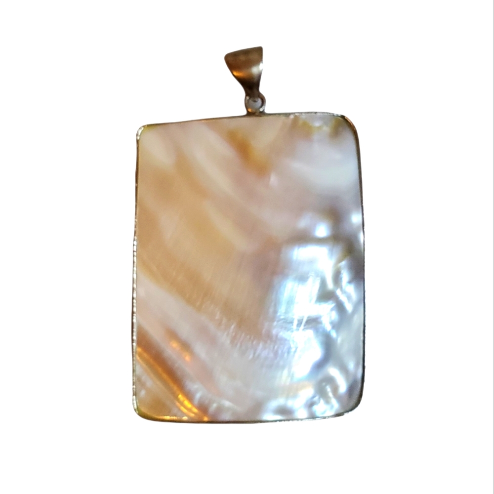 Mother of Pearl Pendant